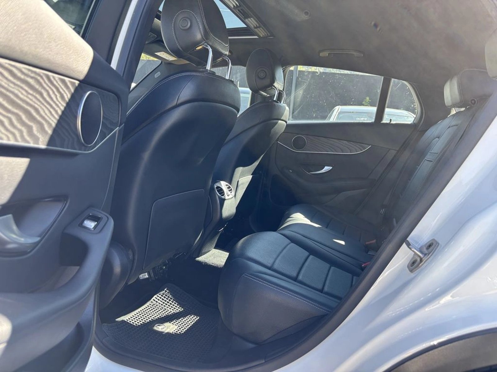 Mercedes-Benz Glc 200 2023 - Imagen 12 de 20