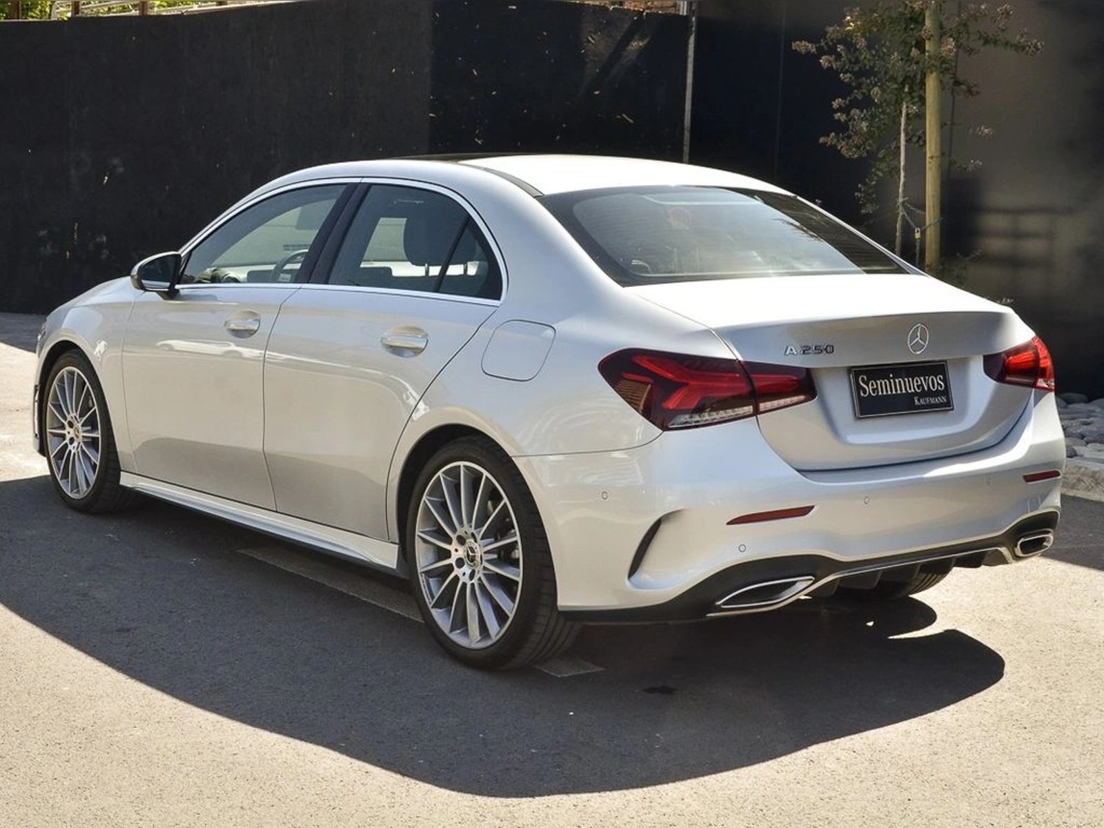 Mercedes-Benz A 250 2024 - Foto 4 de 12