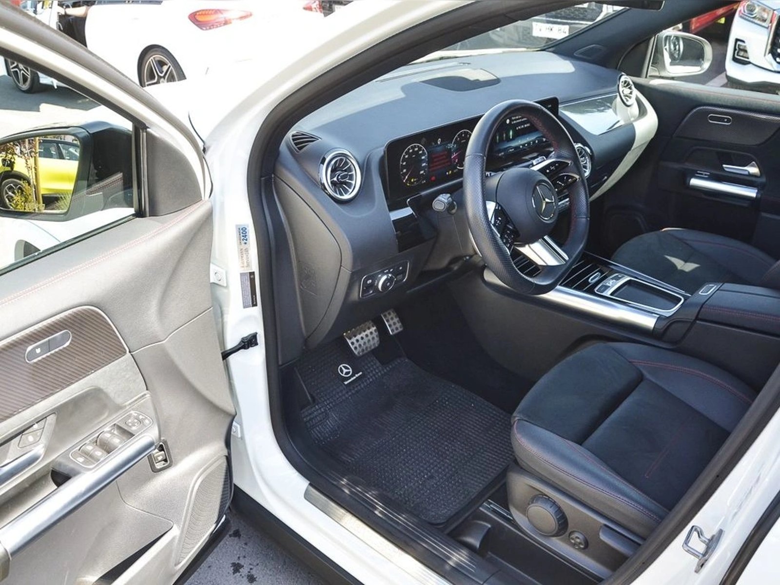 Mercedes-Benz Gla 200 2025 - Imagen 9 de 13