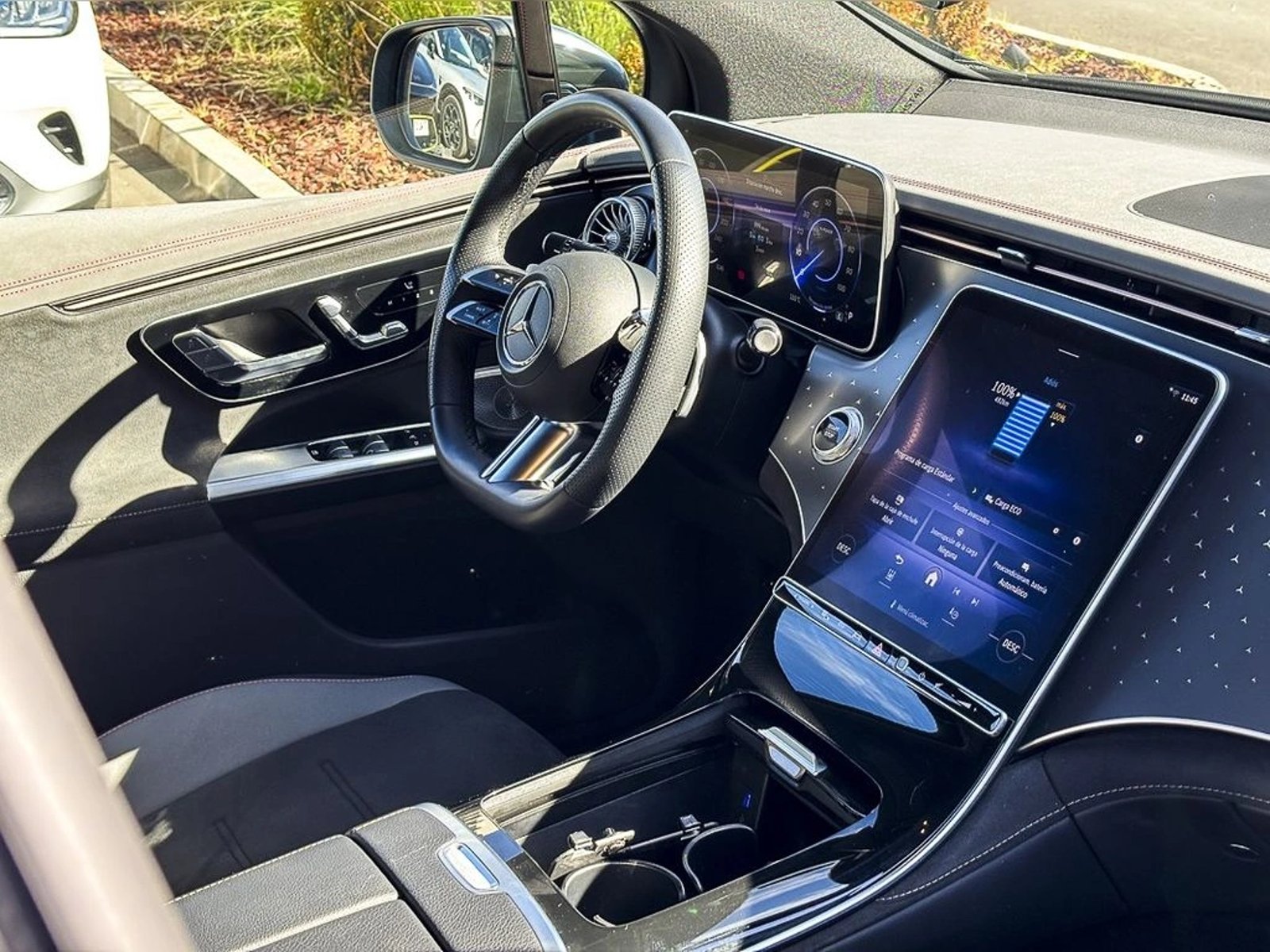 Mercedes-Benz Eqe 350 + 2025 - Foto 4 de 17