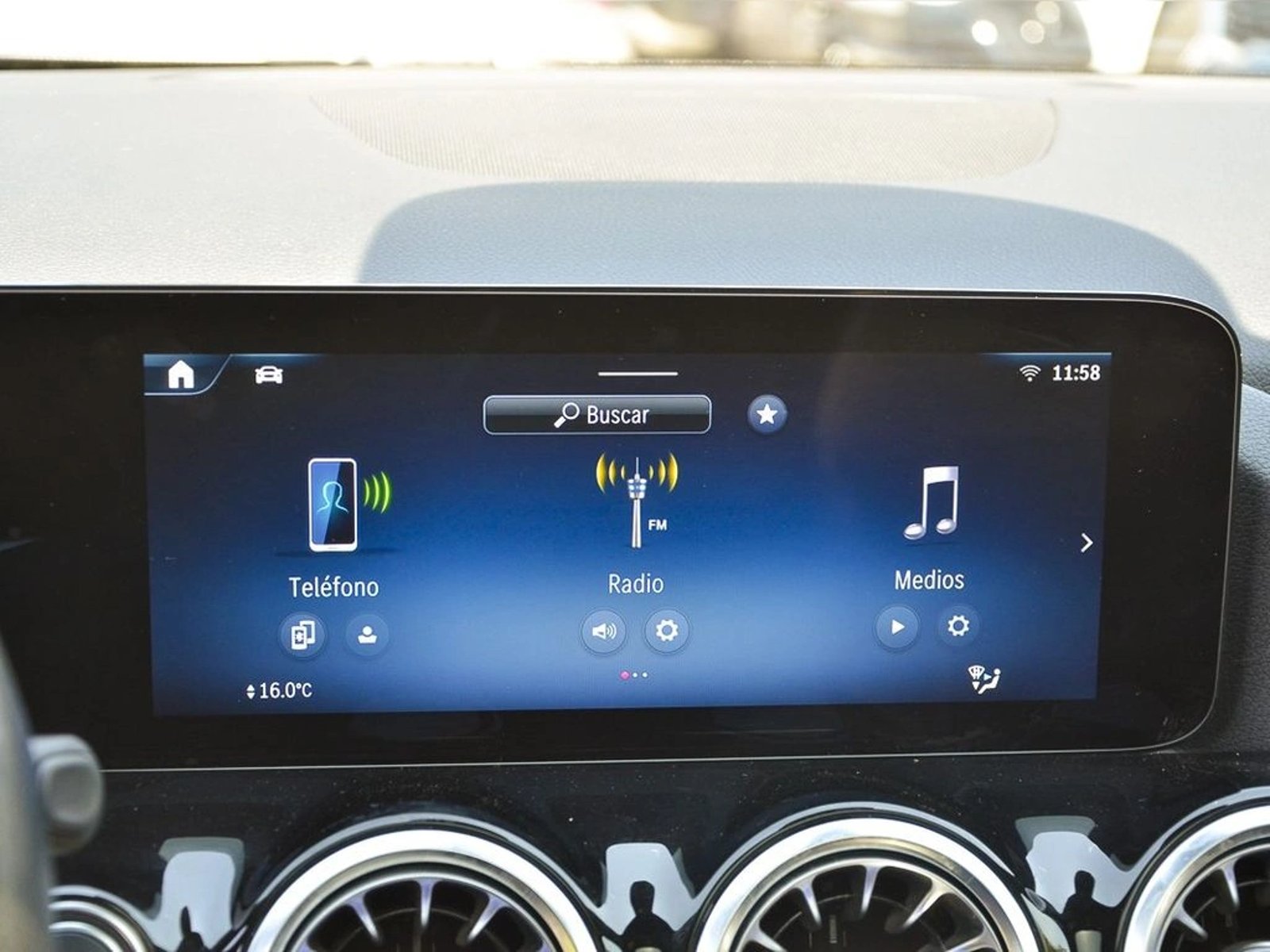 Mercedes-Benz Gla 220 2024 - Imagen 15 de 18