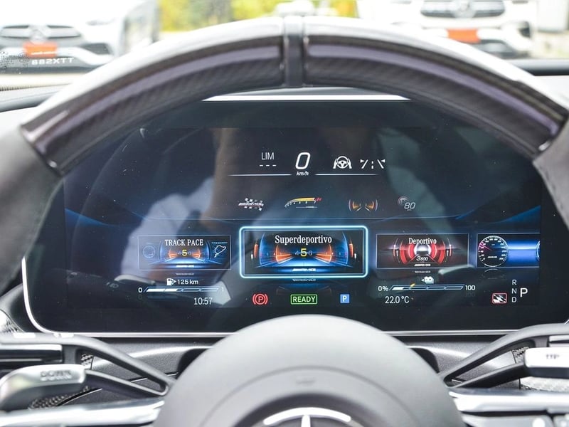 Mercedes-Benz C 63 2025 - Imagen 19 de 20