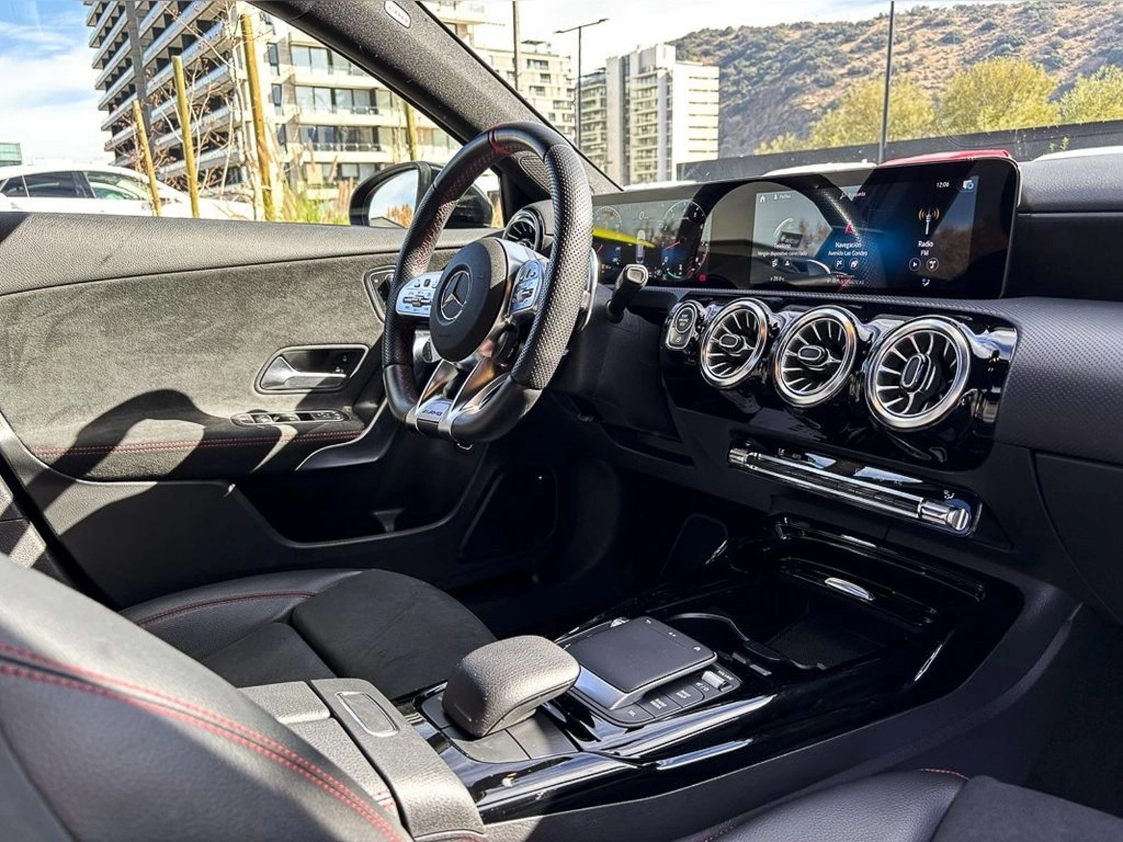 Mercedes-Benz A 35 2023 - Foto 4 de 20
