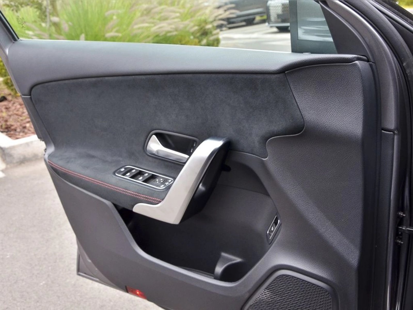 Mercedes-Benz A 200 2023 - Imagen 12 de 13