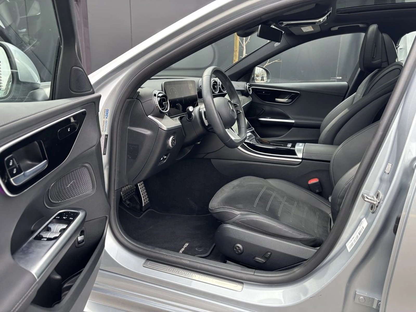 Mercedes-Benz C 200 2025 - Imagen 13 de 20