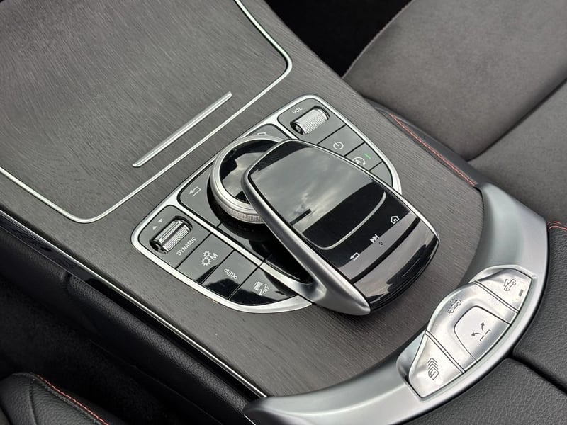 Mercedes-Benz C 43 2023 - Imagen 14 de 20