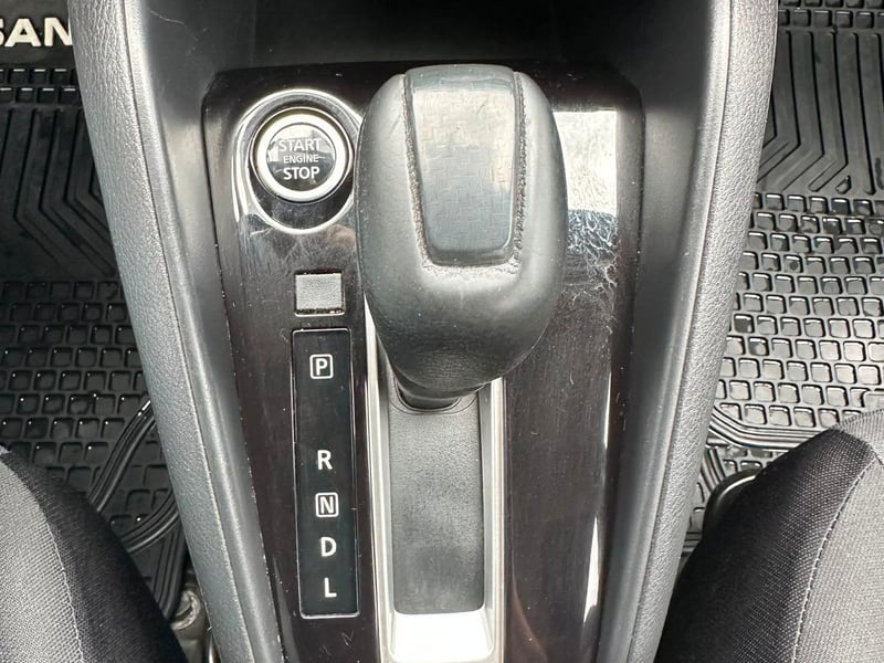 Nissan VERSA 2022 - Imagen 16 de 19