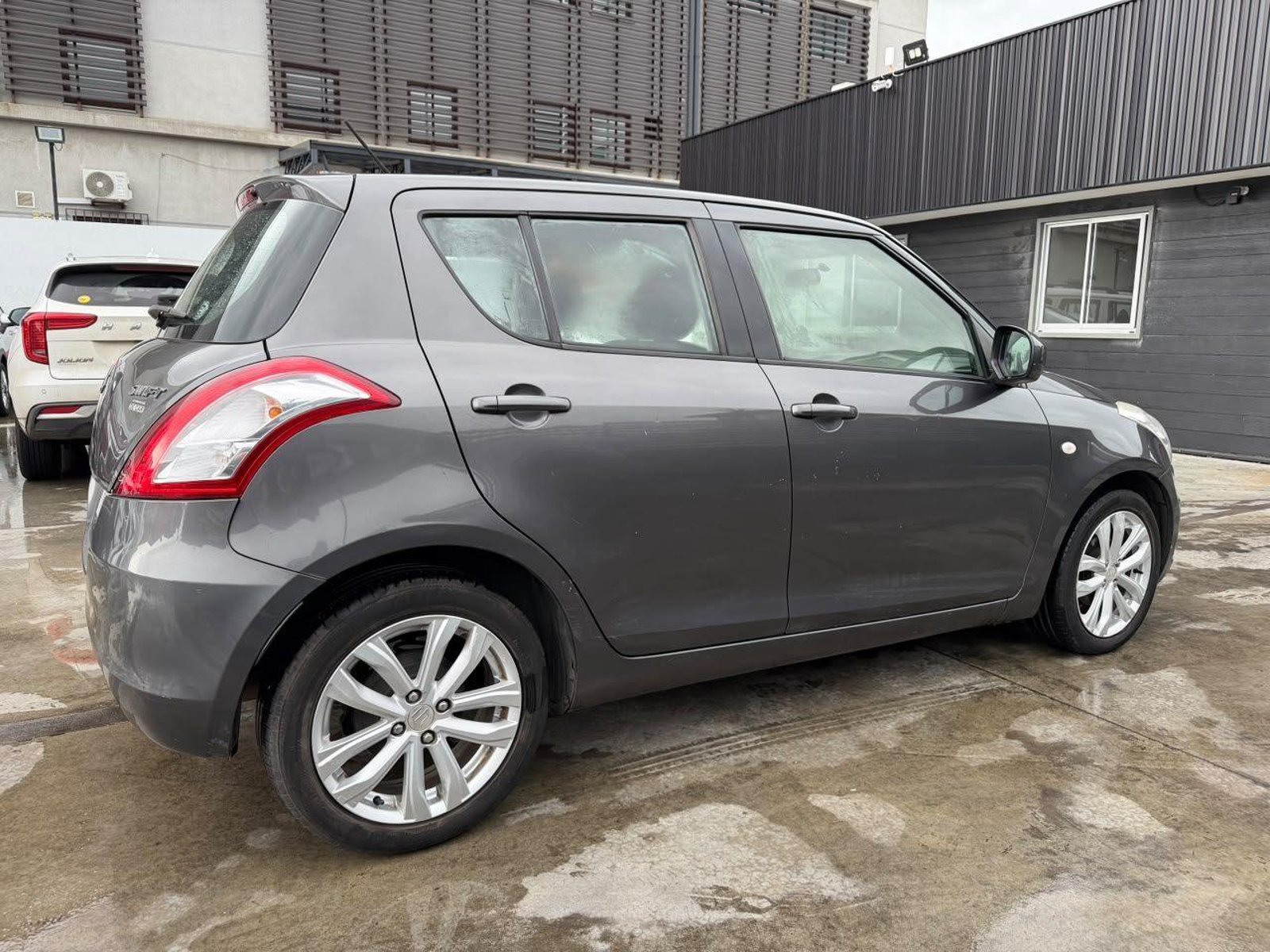 Suzuki SWIFT 2016 - Foto 4 de 19