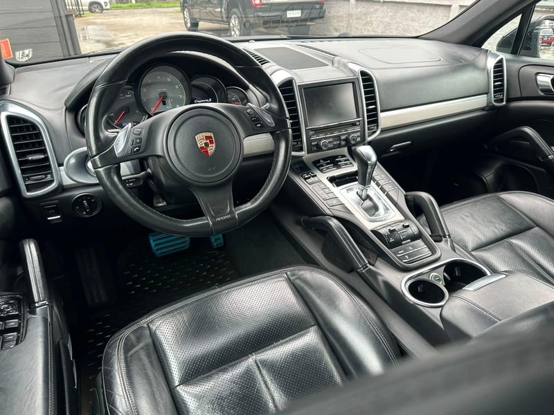 Porsche CAYENNE 2014 - Imagen 17 de 19