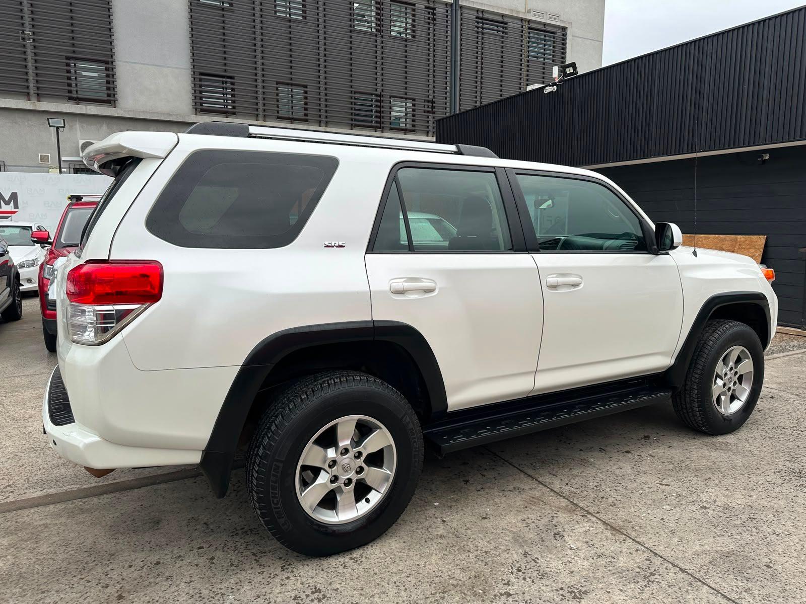 Toyota 4RUNNER 2012 - Foto 4 de 19