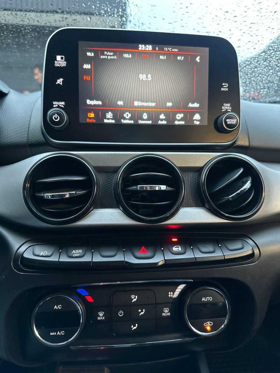 Fiat CRONOS 2023 - Imagen 15 de 19