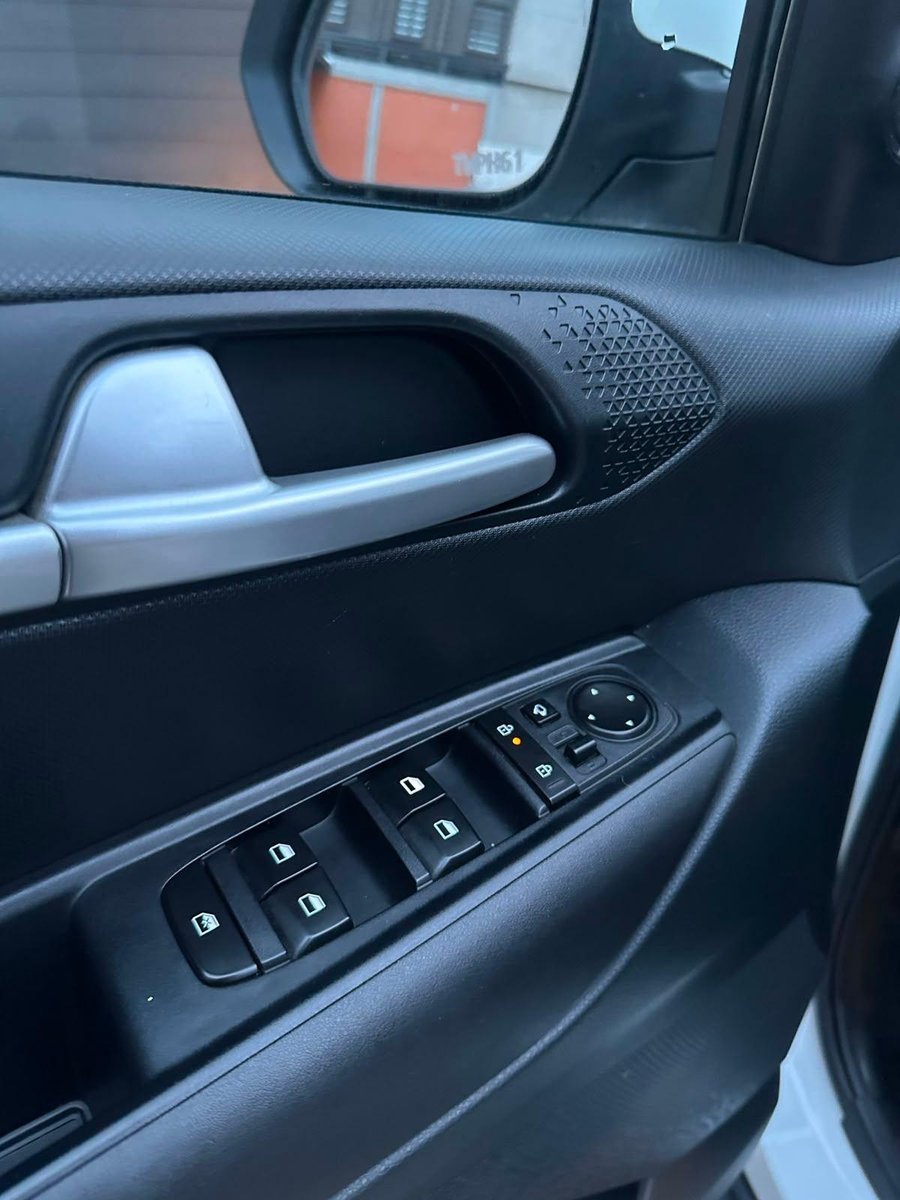 Kia SONET 2025 - Imagen 10 de 19
