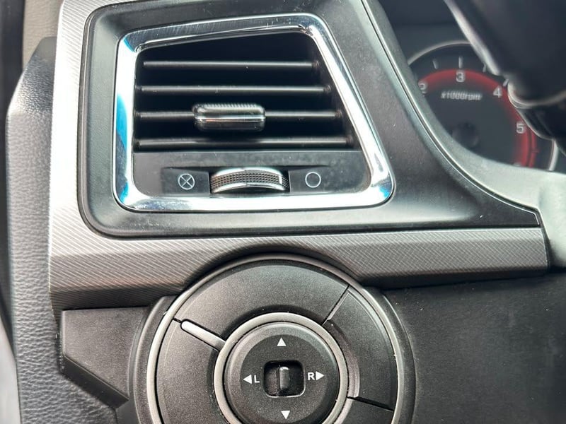 SsangYong ACTYON SPORT 2018 - Imagen 11 de 18