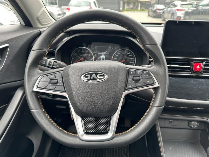 JAC JS4 2024 - Imagen 10 de 17