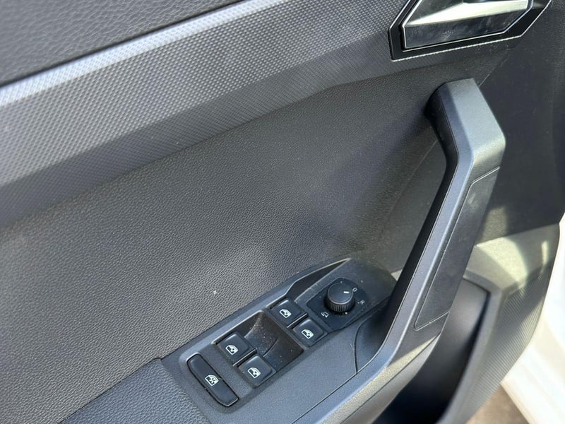 SEAT Ibiza 2023 - Imagen 10 de 19