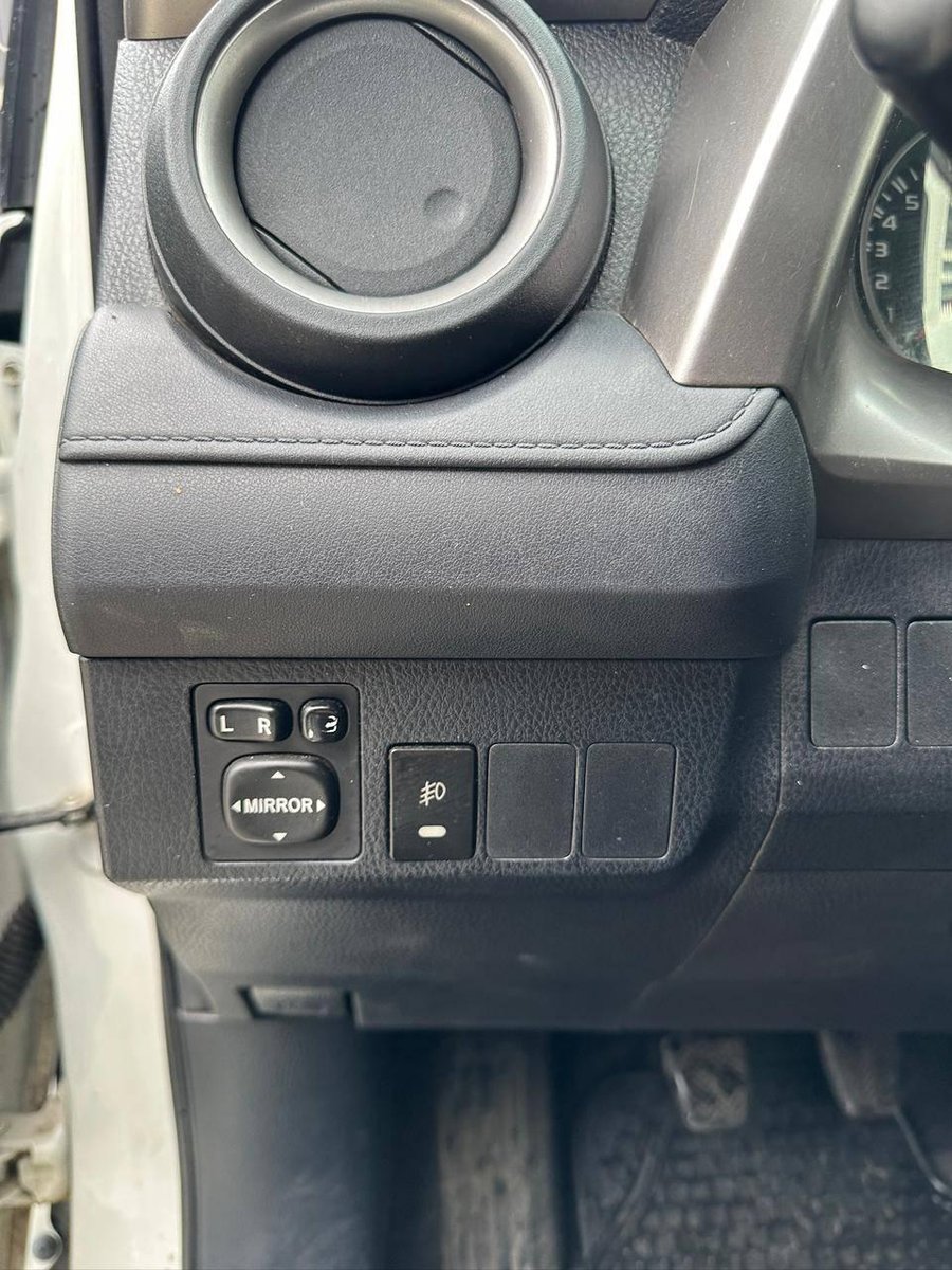 Toyota RAV4 2017 - Imagen 11 de 19