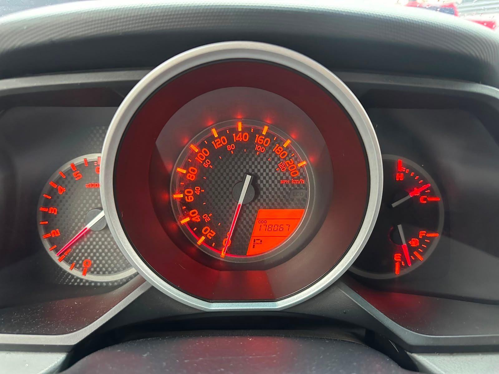 Toyota 4RUNNER 2012 - Imagen 13 de 19