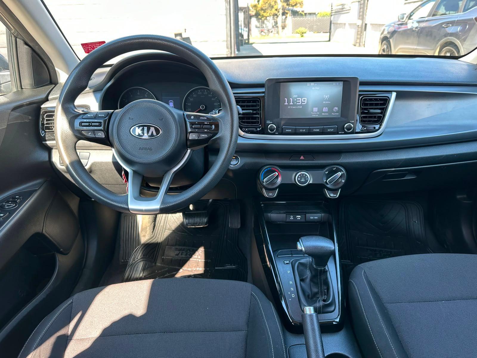 Kia RIO 5 2019 - Imagen 8 de 19