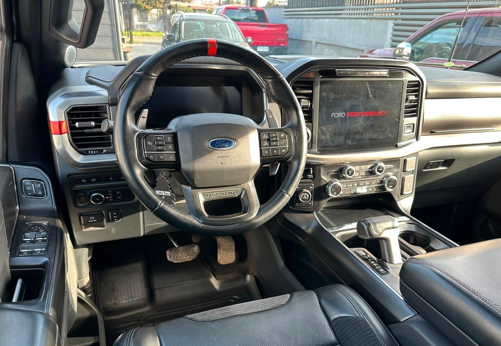 Ford F-150 2022 - Imagen 17 de 19