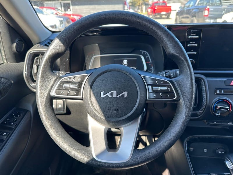 Kia SONET 2025 - Imagen 12 de 19