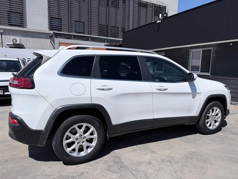 Jeep CHEROKEE 2017 - Imagen 4 de 19