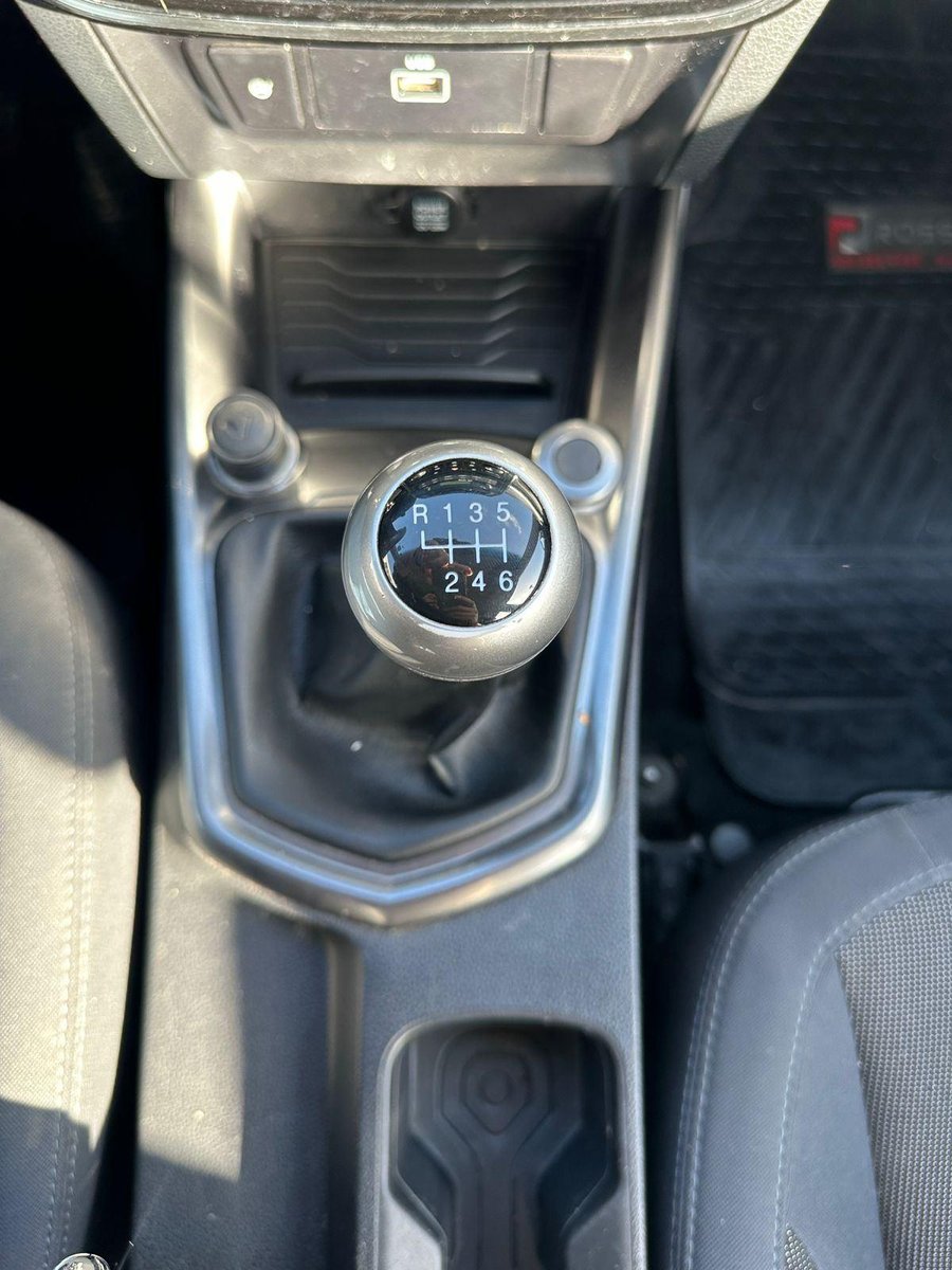 SsangYong Tivoli 2021 - Imagen 16 de 19