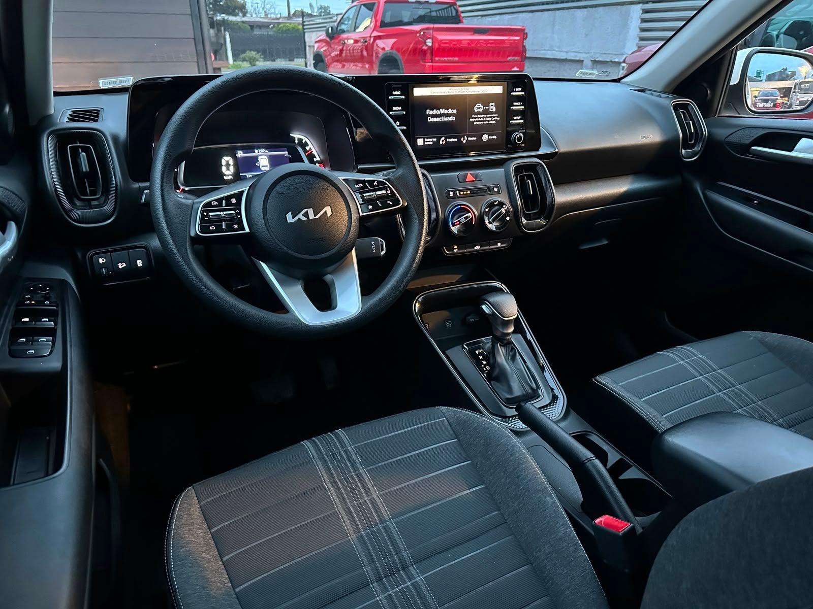 Kia SONET 2025 - Imagen 17 de 19