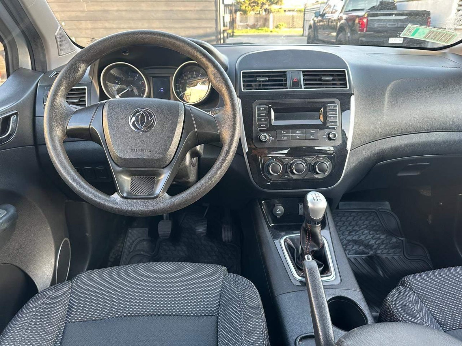 Dongfeng Joyear X3 2023 - Imagen 8 de 19