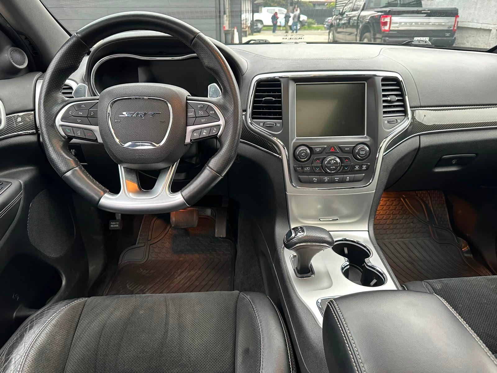 Jeep GRAND CHEROKEE 6.4 AUT 2014 - Imagen 8 de 19