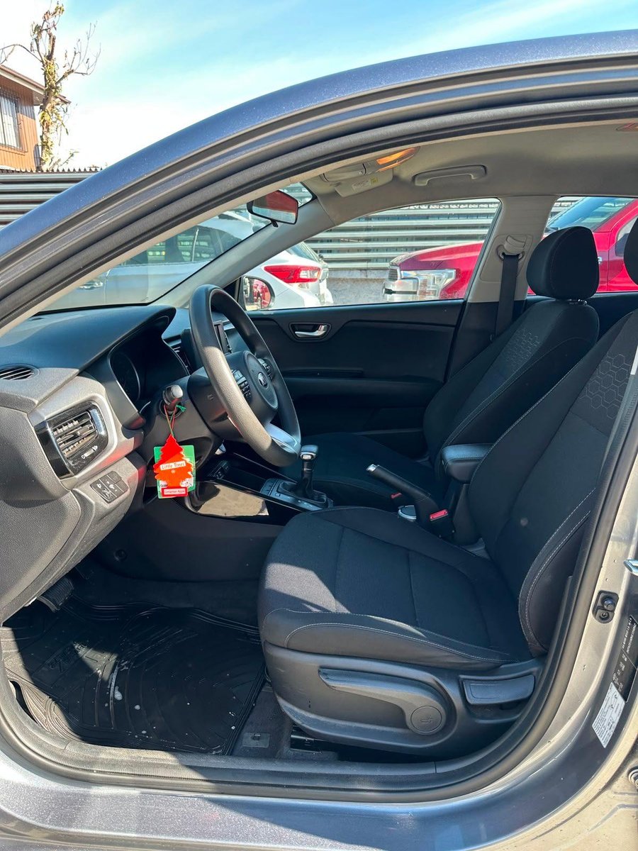 Kia RIO 5 2019 - Imagen 7 de 19