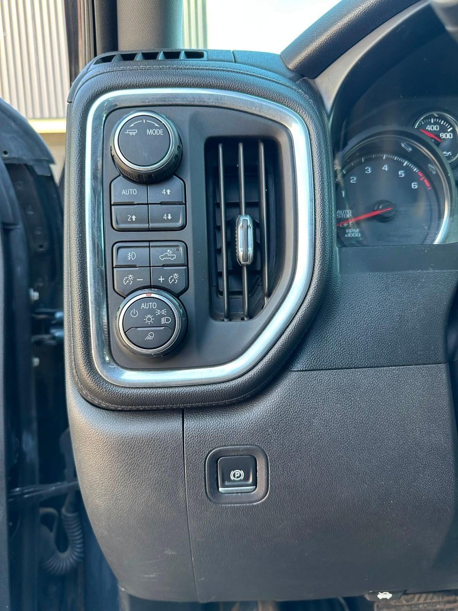 Chevrolet SILVERADO 2021 - Imagen 11 de 19