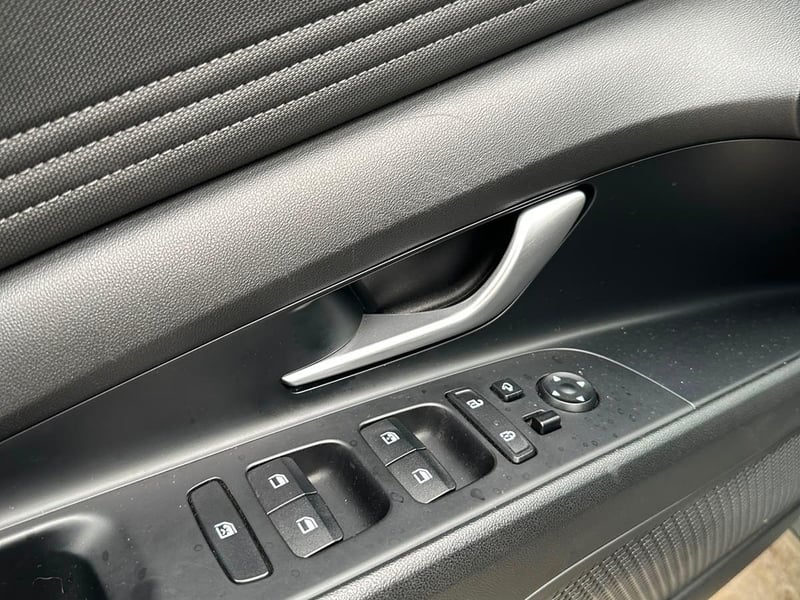Hyundai ELANTRA 2022 - Imagen 5 de 19