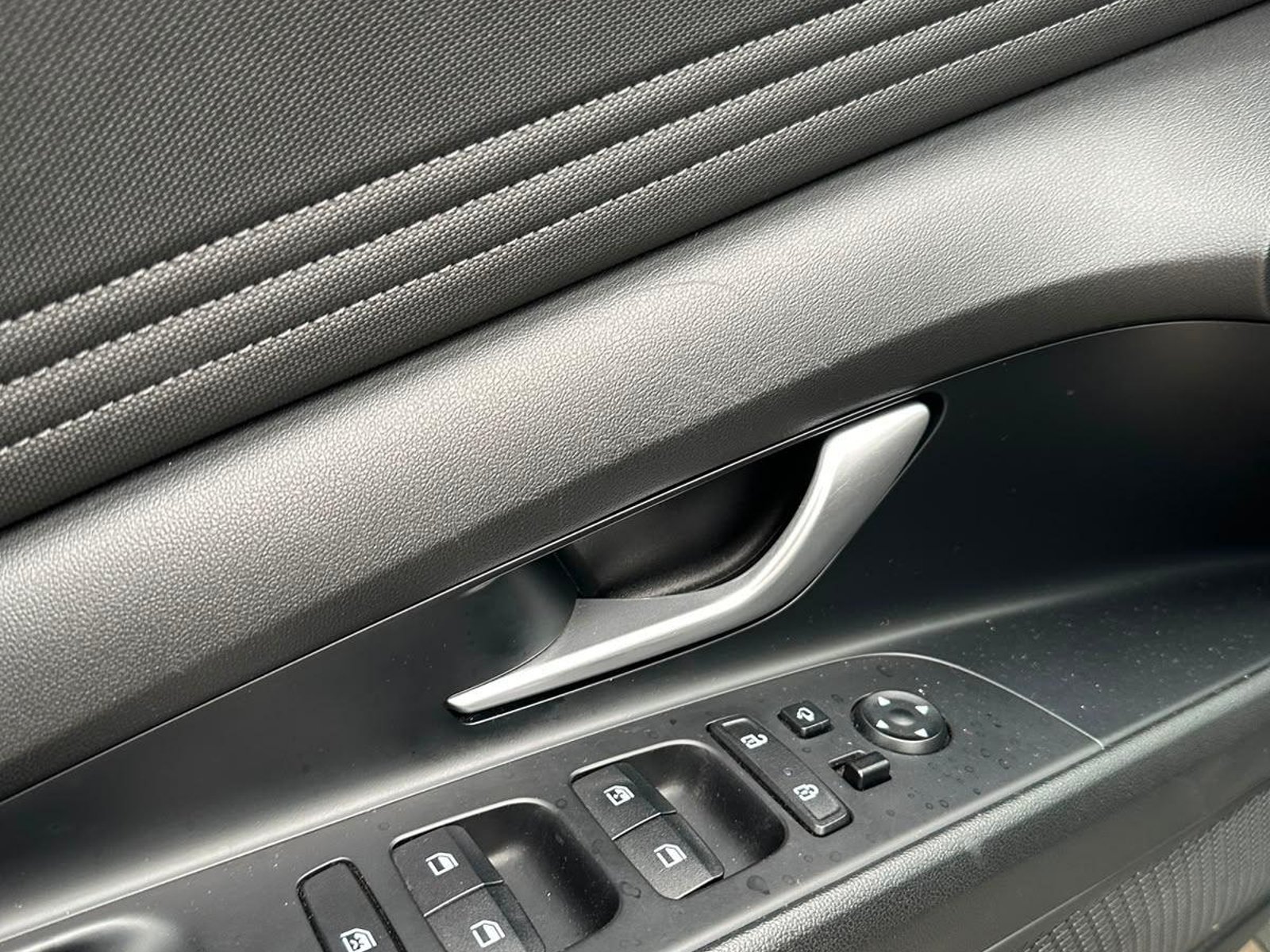 Hyundai ELANTRA 2022 - Foto 5 de 19