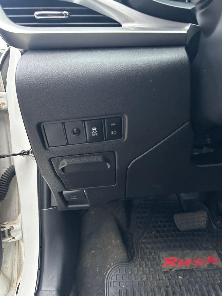 Toyota YARIS 2020 - Imagen 11 de 19