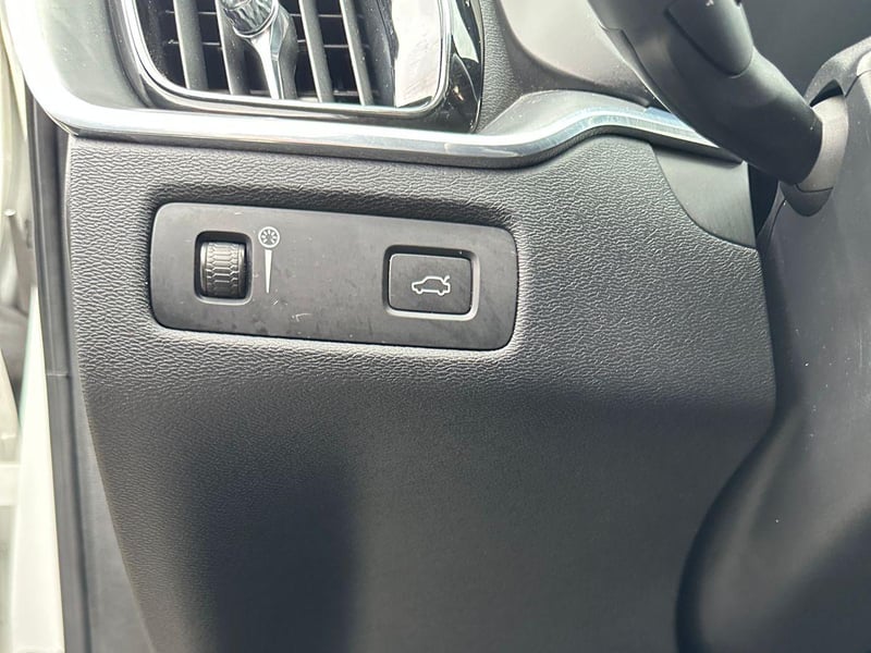Volvo XC60 2022 - Imagen 11 de 20