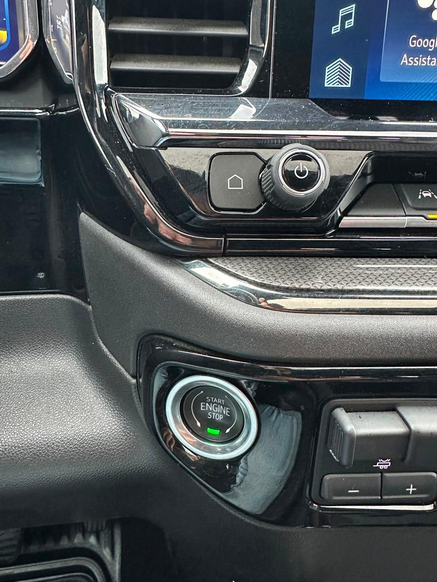 Chevrolet SILVERADO 2024 - Imagen 17 de 20