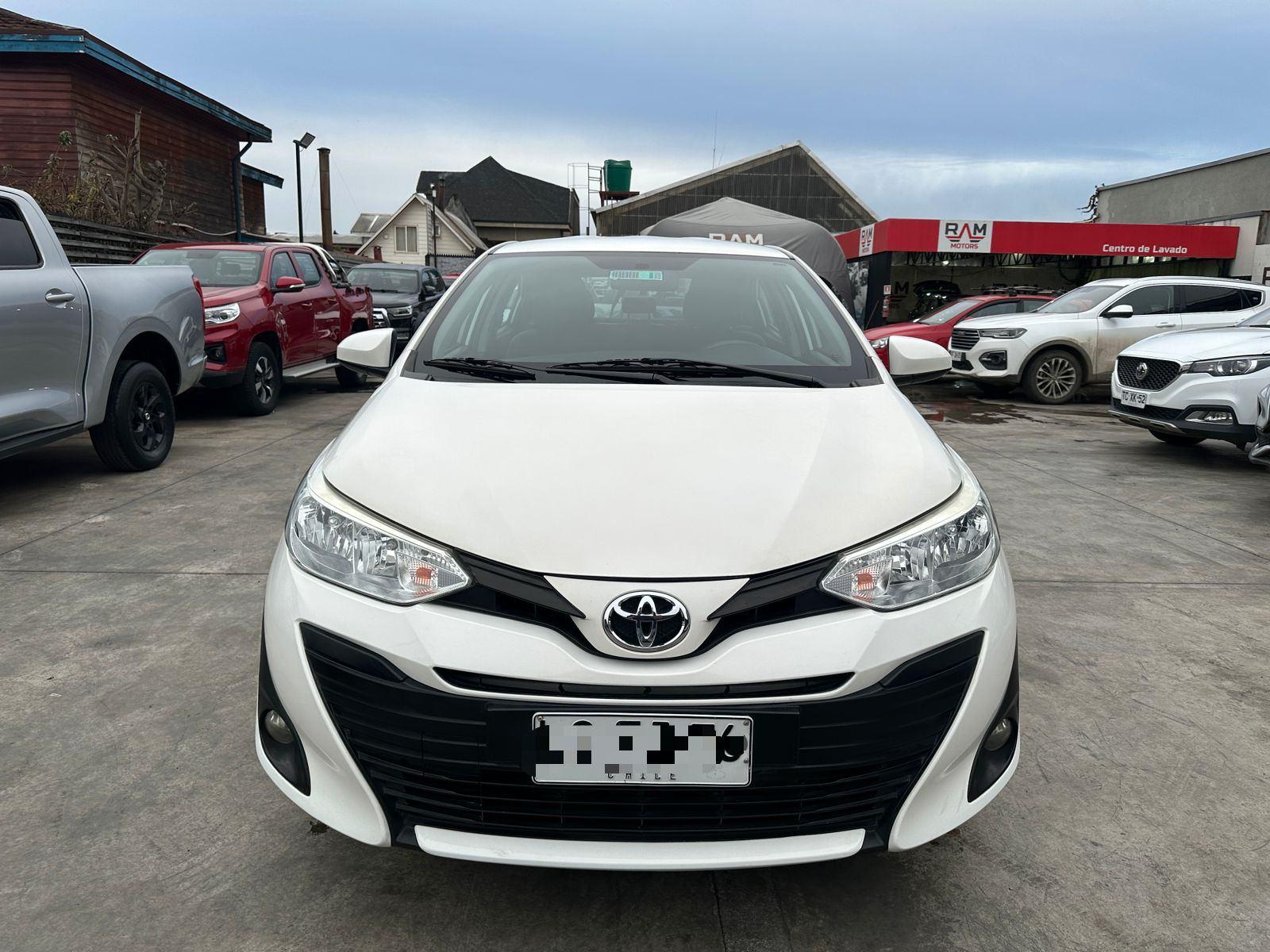 Toyota YARIS 2020 - Foto 2 de 19