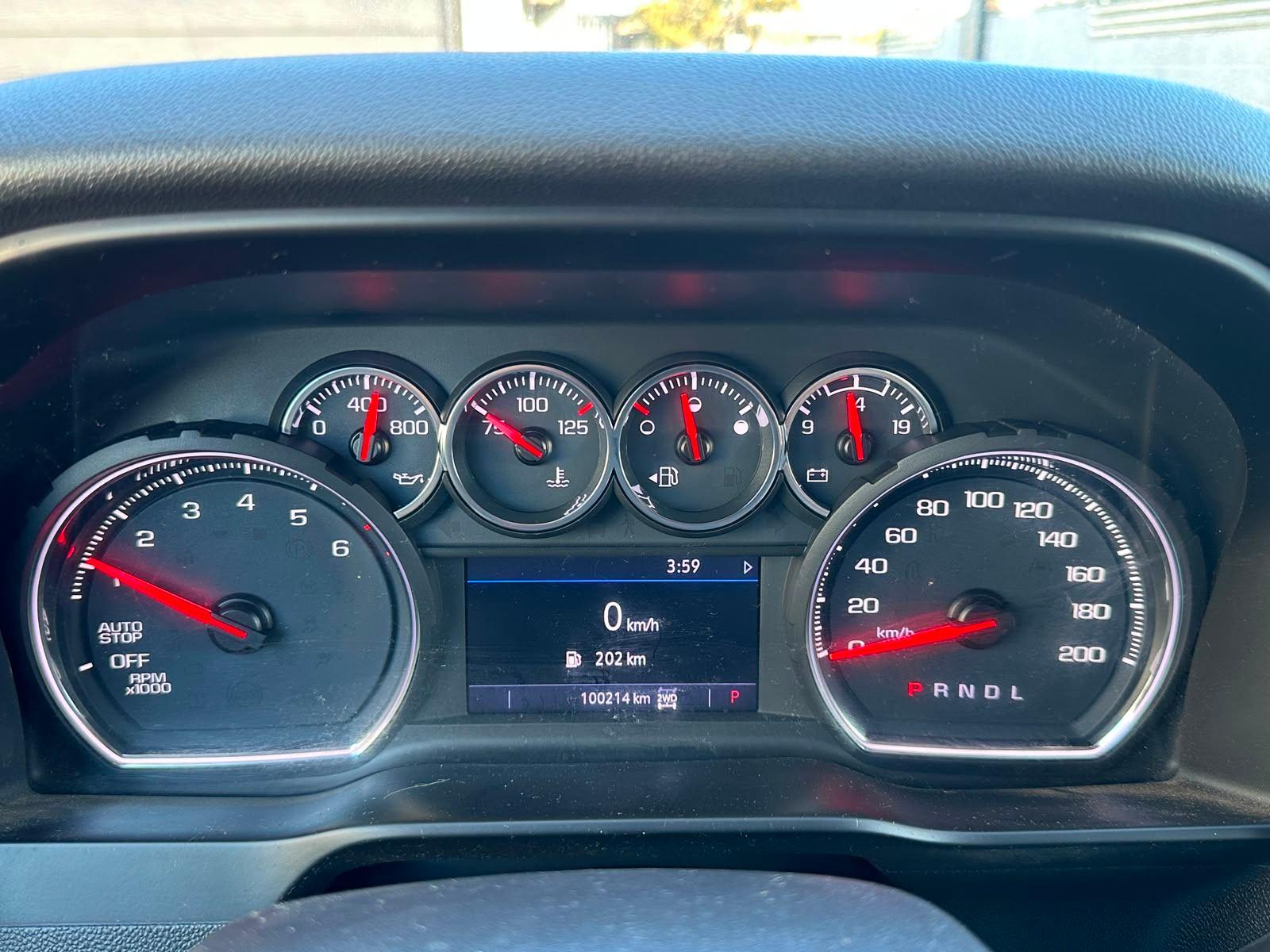 Chevrolet SILVERADO 2021 - Imagen 13 de 19