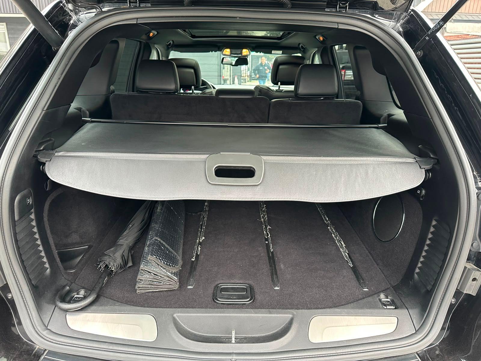 Jeep GRAND CHEROKEE 6.4 AUT 2014 - Imagen 18 de 19