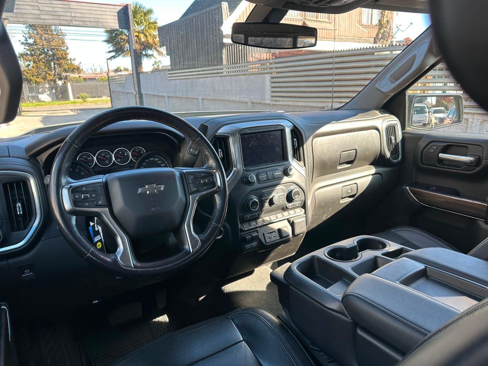 Chevrolet SILVERADO 2021 - Imagen 17 de 19