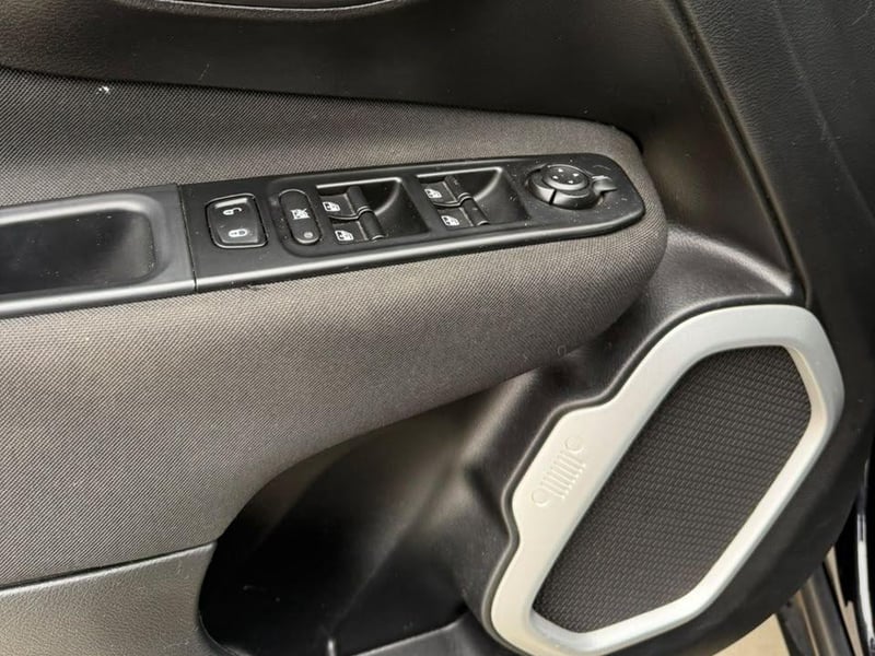 Jeep RENEGADE 2020 - Imagen 15 de 17