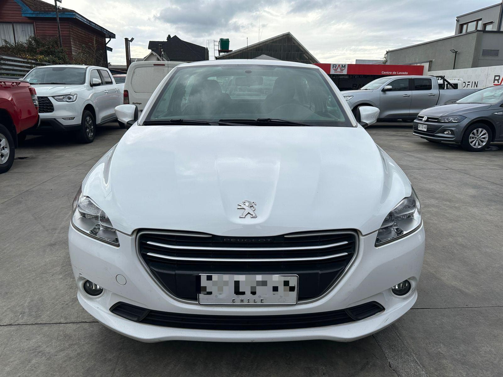 Peugeot 301 2017 - Foto 2 de 19