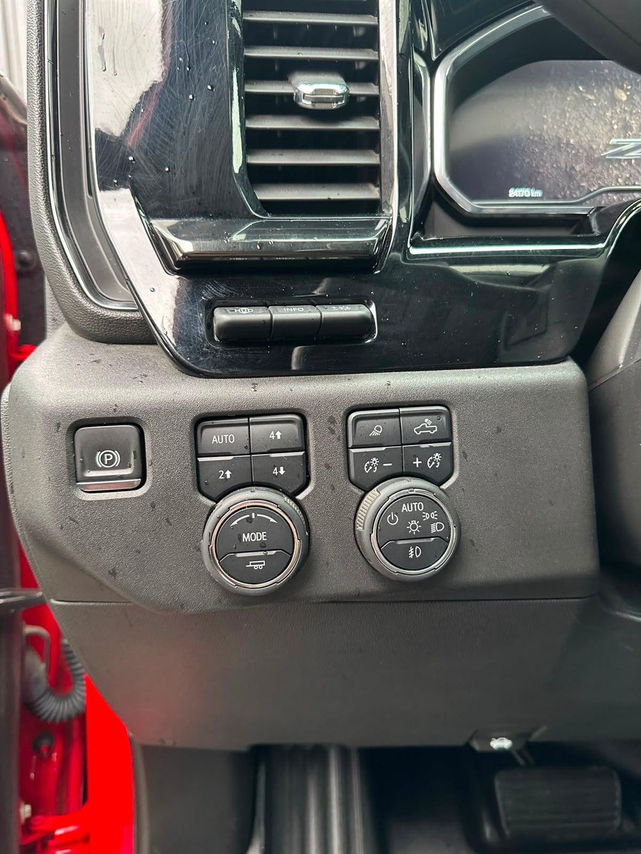Chevrolet SILVERADO 2024 - Imagen 11 de 20