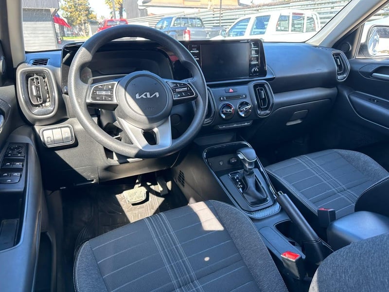 Kia SONET 2025 - Imagen 17 de 19