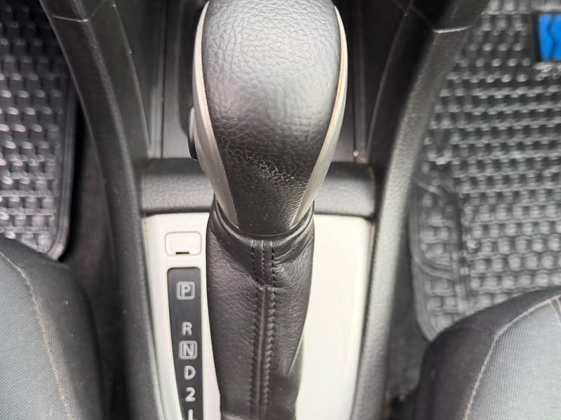 Suzuki SWIFT 2016 - Imagen 16 de 19