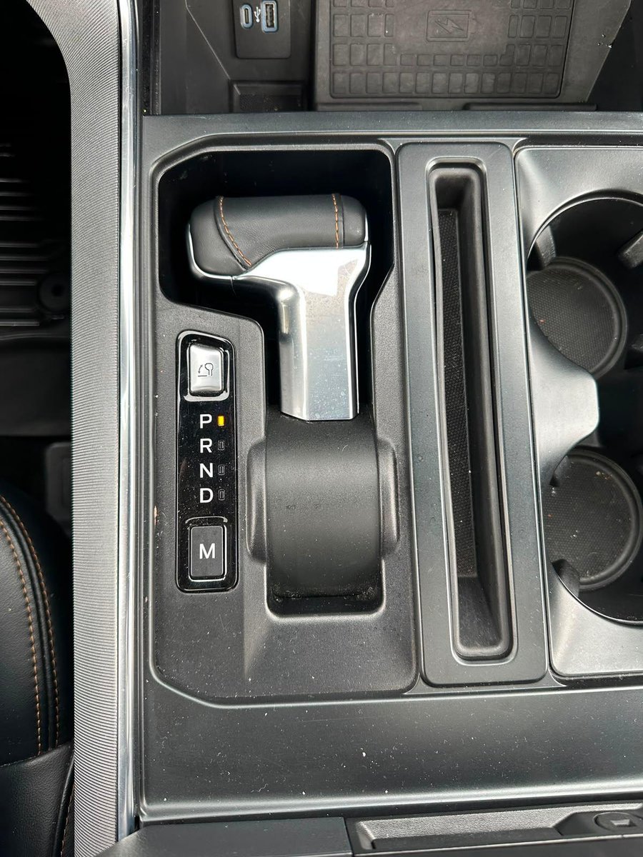 Ford F150 PLATINIUM 4X4 3.5 AT 2023 - Imagen 14 de 19