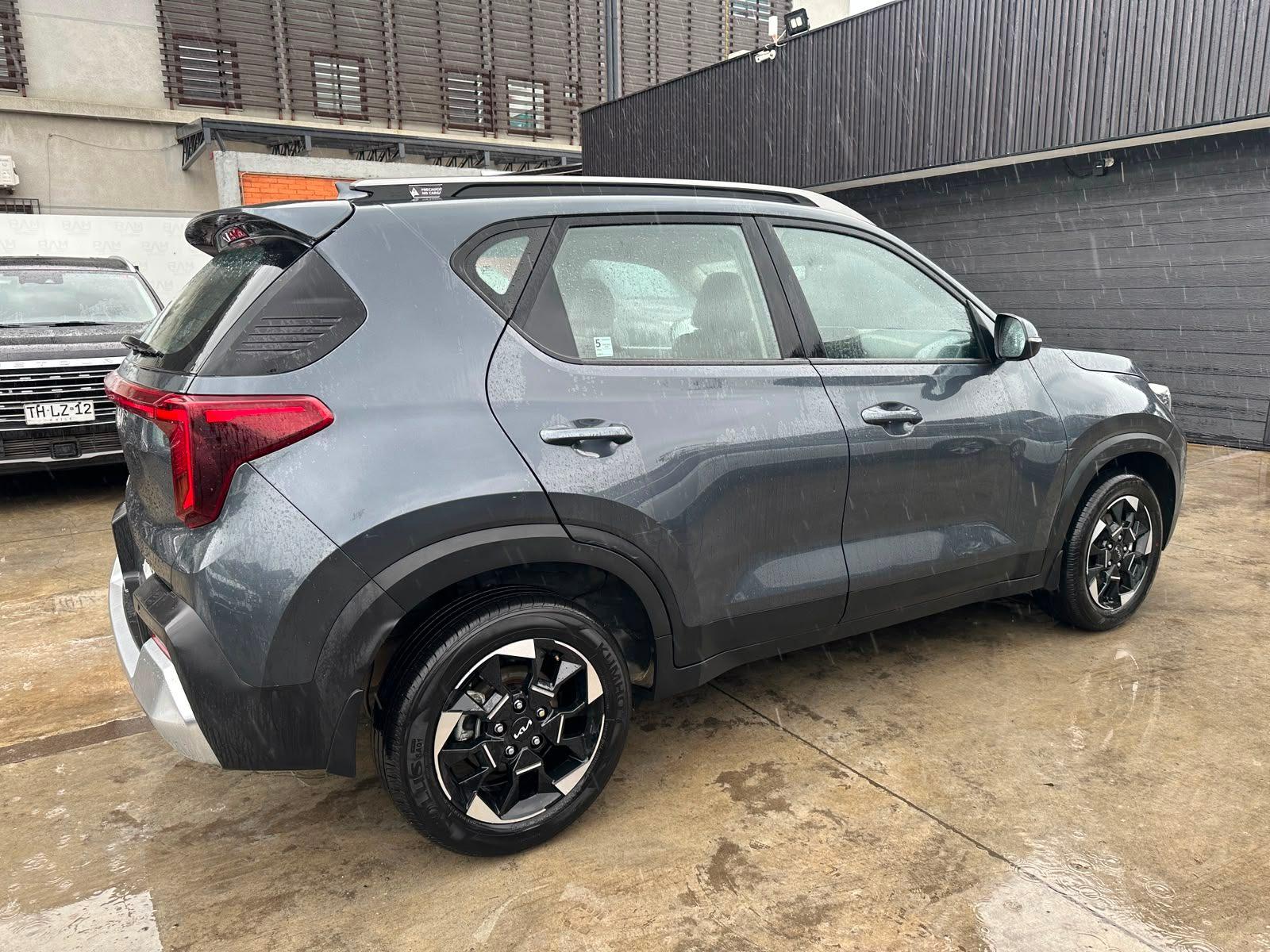Kia SONET 2025 - Foto 4 de 18