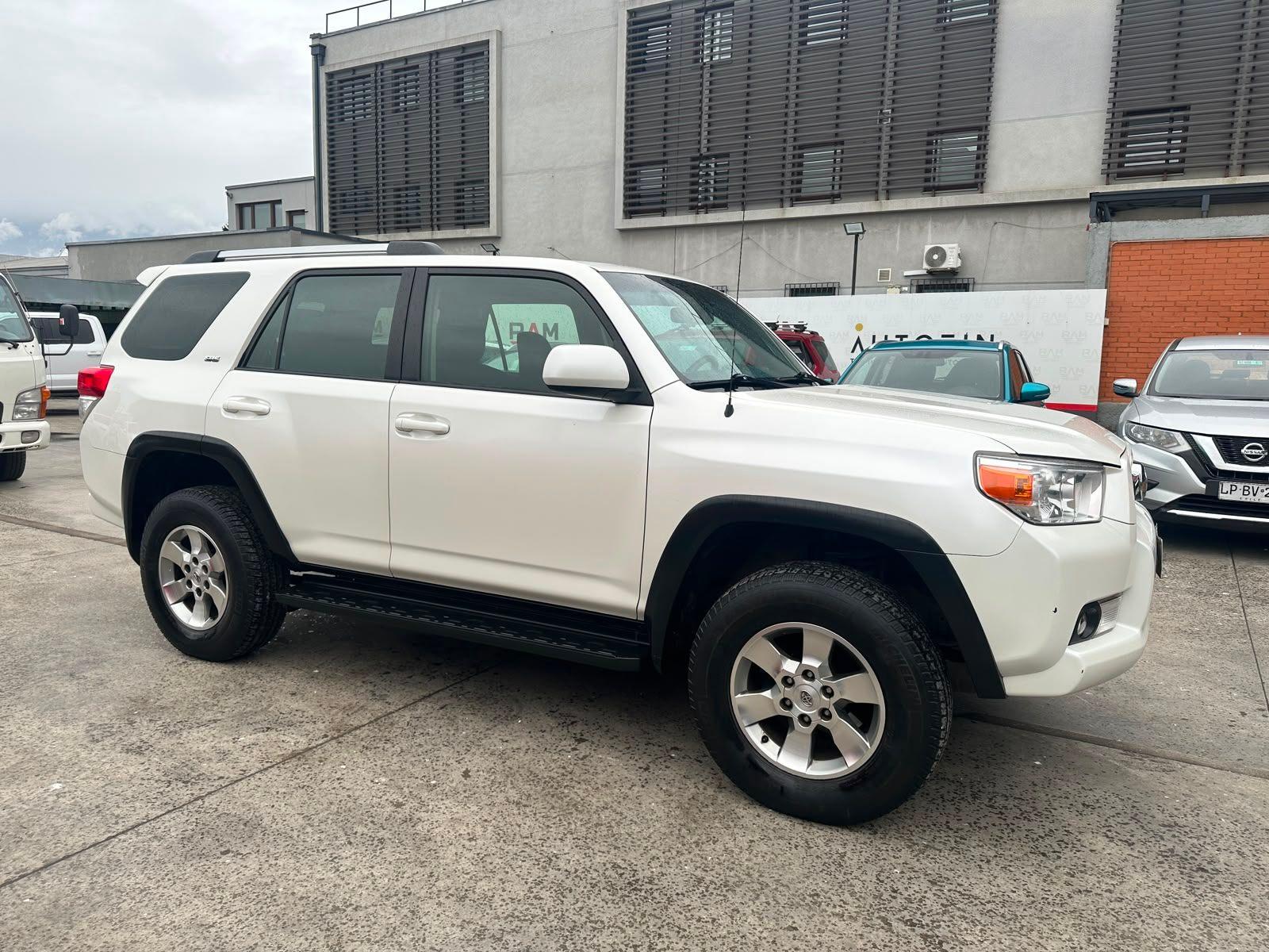 Toyota 4RUNNER 2012 - Foto 3 de 19