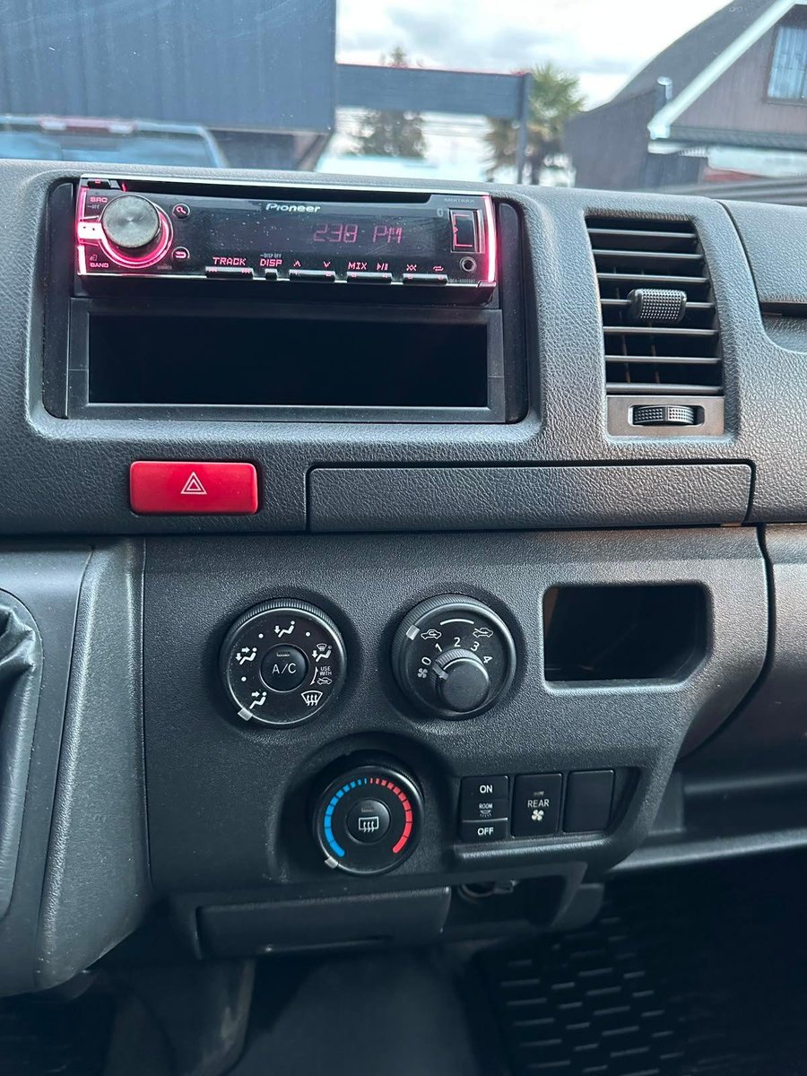 Toyota HIACE 2018 - Imagen 16 de 19