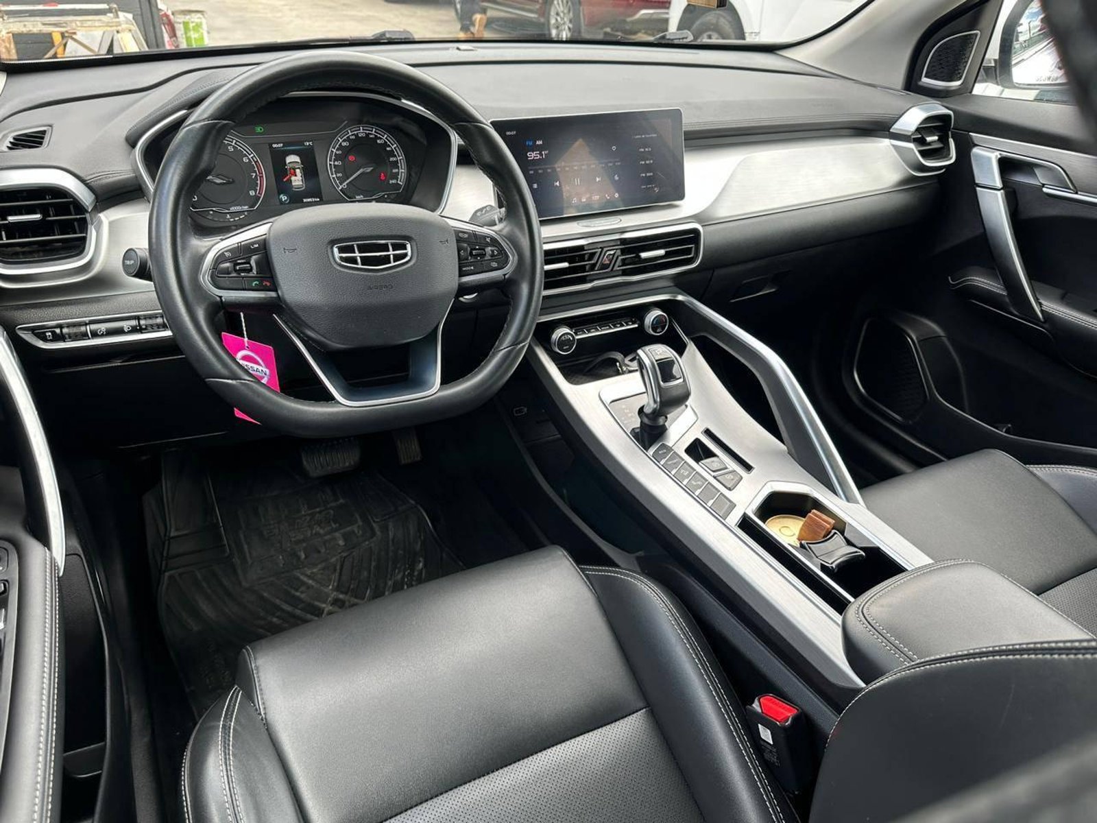Geely COOLRAY 2022 - Imagen 17 de 19